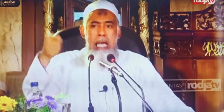 Banyak Orang yang Ingin Menyolatkan Ustadz Yazid 