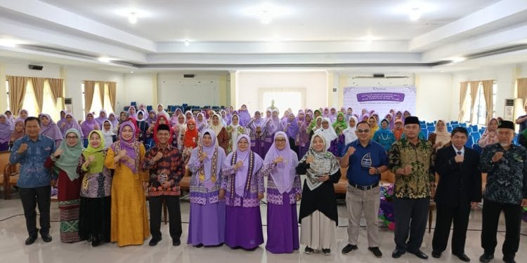 Mengupas Peran Ayah dalam Membangun Generasi Emas 2045