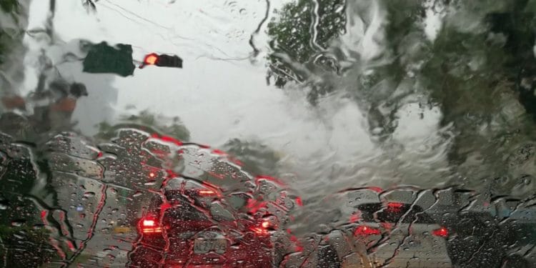 Waspadai Hujan Lebat dan Angin Kencang