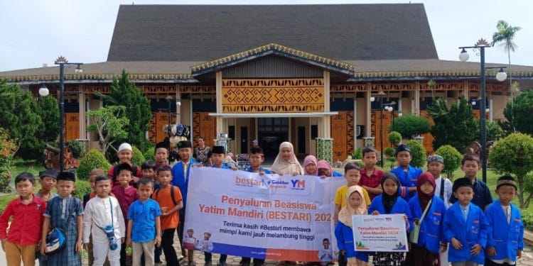 Yatim Mandiri Adakan Tour Education ke Museum Lampung