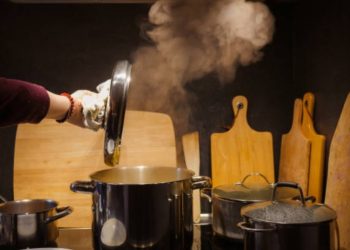 Hidangan Hangat yang Cocok Disajikan di Musim Hujan
