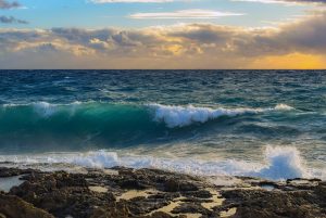 Waspada Fenomena Pasang Maksimum di Pesisir Lampung