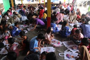 Komunitas Arunika Adakan Volunteer di Busa Pustaka Pulau Pasaran