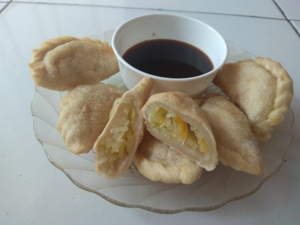 Pecel lontong kembar