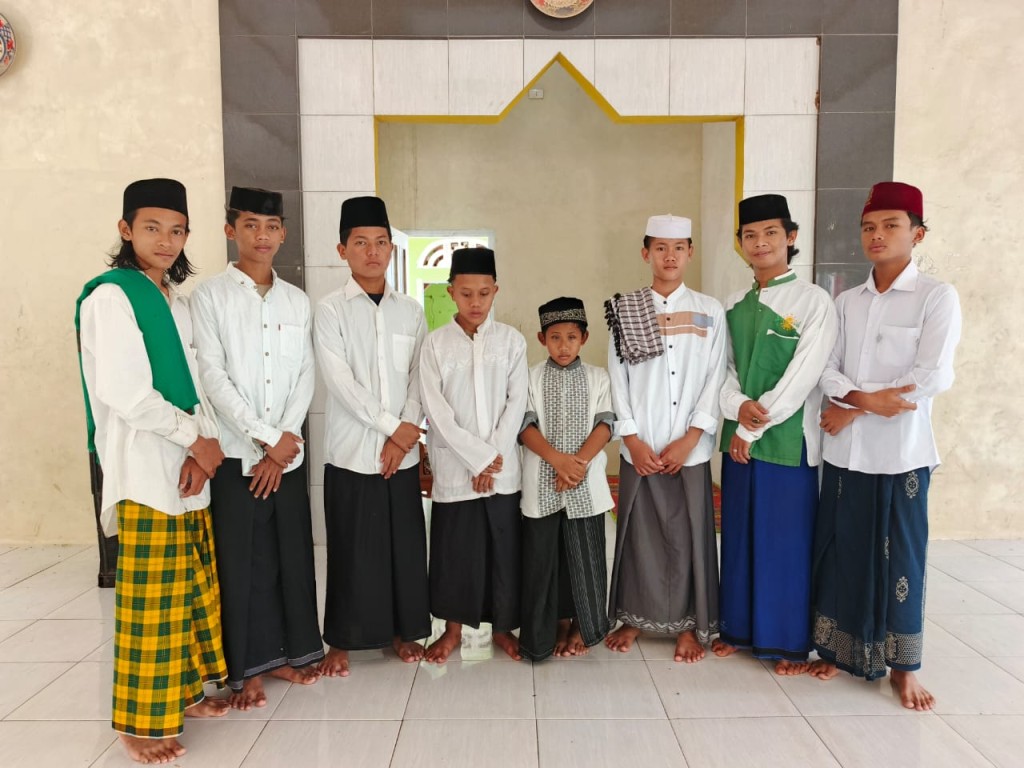Santri Ponpes Bahril Wahdah Darussalam.