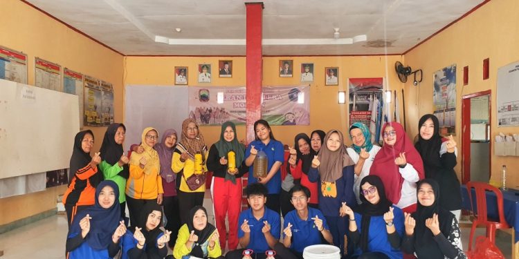 Mahasiswa KKN Unila