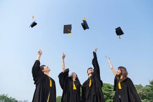 Gap Year Sebelum Kuliah: Strategi Cerdas atau Pilihan Berisiko?