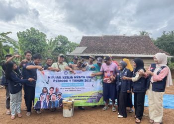 Mahasiswa KKN Gelar Penyuluhan Pembuatan Silase di Desa Sukasari