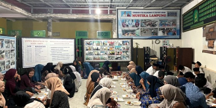suasana bukber HIMAPA Polinela