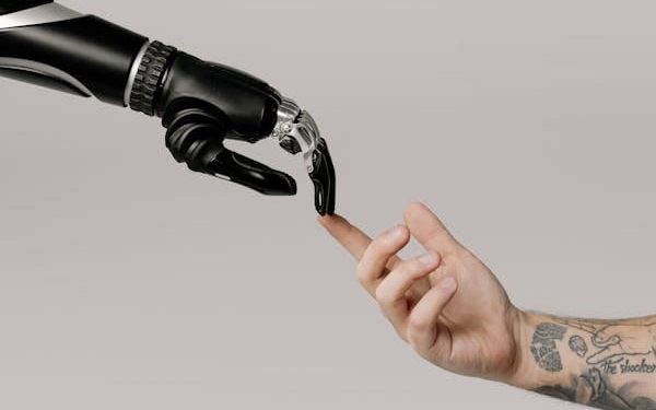 AI kini menjadi teman, bahkan menggantikan Psikolog.