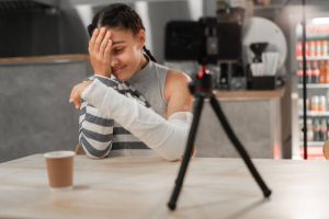 Cara Gampang Jadi Konten Kreator Tanpa Harus Tampil Muka!