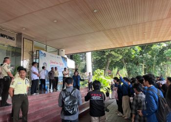 Aksi Mahasiswa FEB Unila Memanas, Tuntut Keadilan atas Kematian Pratama Wijaya