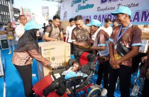 Penyandang Disabilitas Lampung Raih Rekor Muri dalam Jalan Sehat dan Senam Bersama