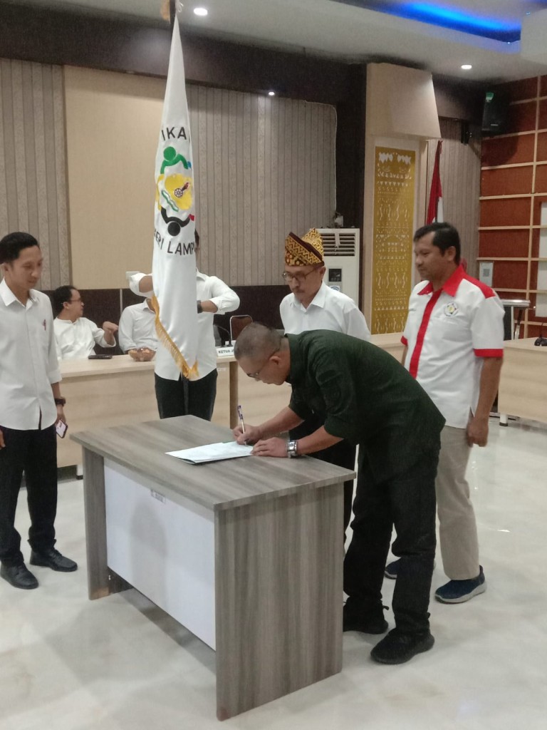 pengukuhan IKA Polinela