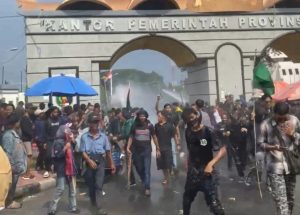 Suara Mahasiswa dan Petani Singkong Menggema di Depan DPRD Lampung