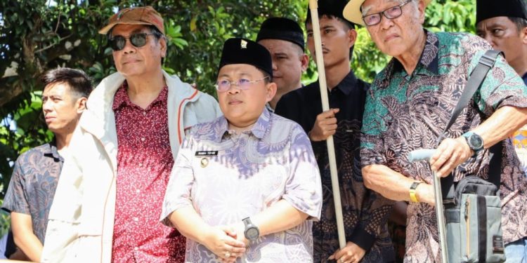 1 Wabup Pesibar Hadiri Anjau Silau