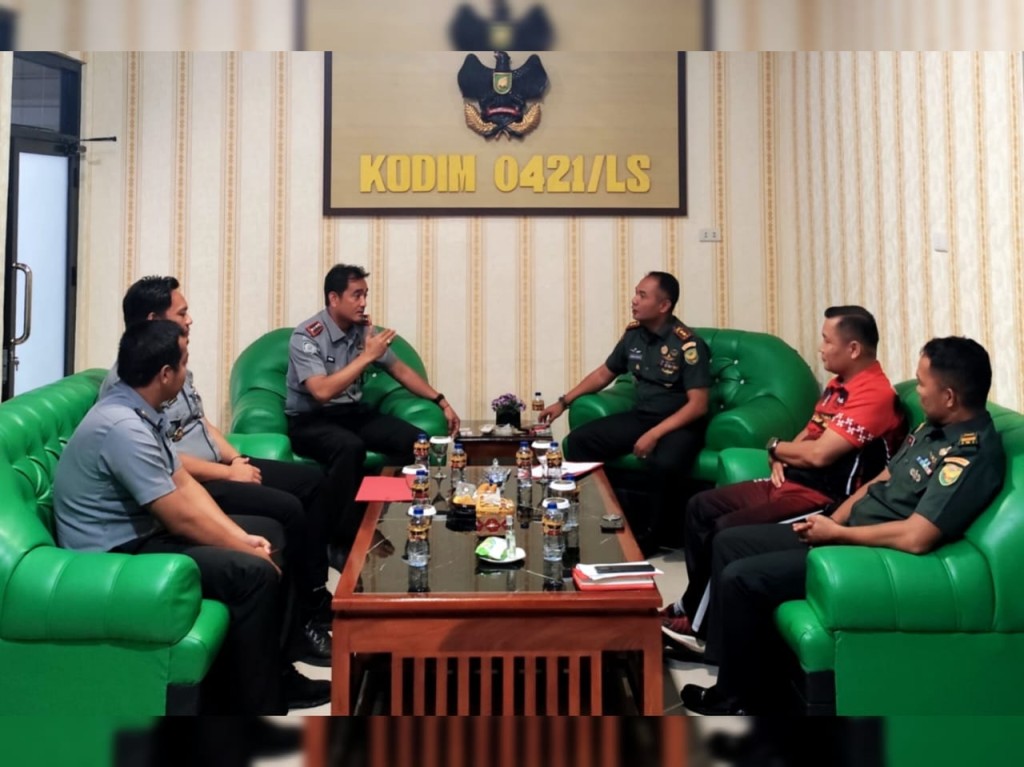 2. Lapas Kalianda dan Kodim 0421 Tandatangani PKS