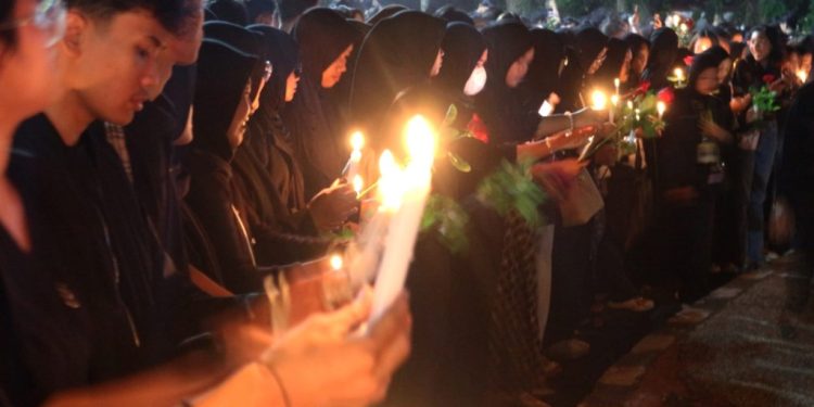 Aksi 1000 Lilin Wafatnya Pratama Wijaya 3