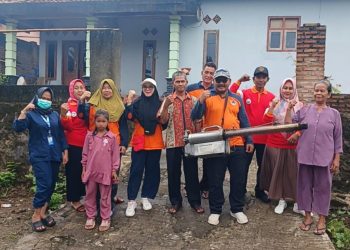 Destana Desa Kelawi Tanggap DBD, Fogging dilakukan Bersama Warga