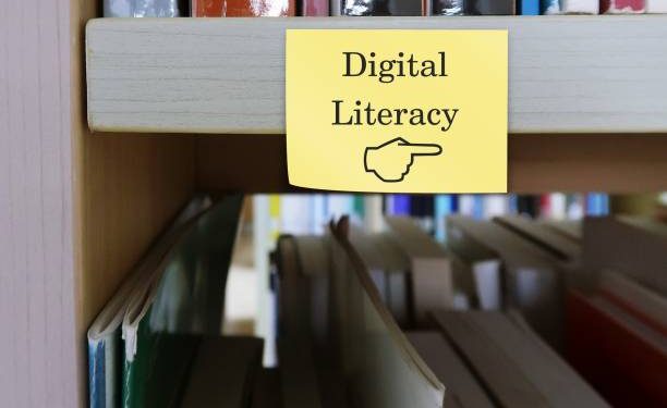 Apa Itu Literasi Digital? Ini Pengertian dan Contoh Penerapannya