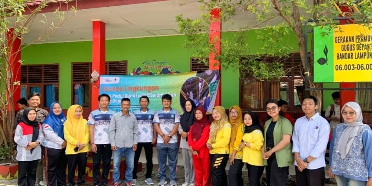 Siswa SDN 2 Kota Karang mengikuti sosialisasi edukasi oleh Mitra Bentala (26/9/2025)