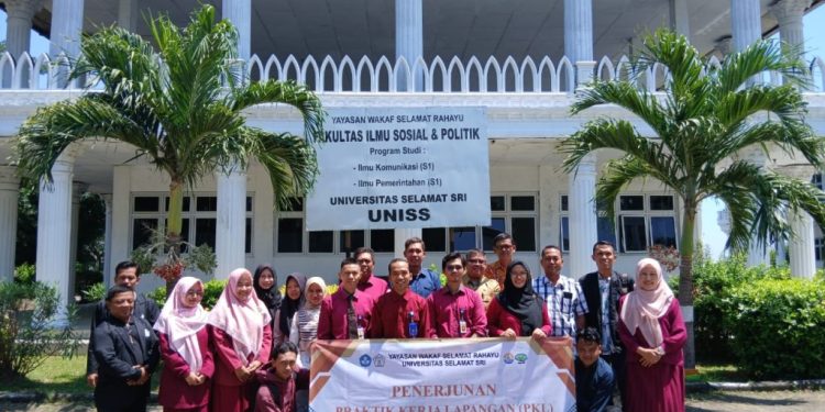 FISIP UNISS
