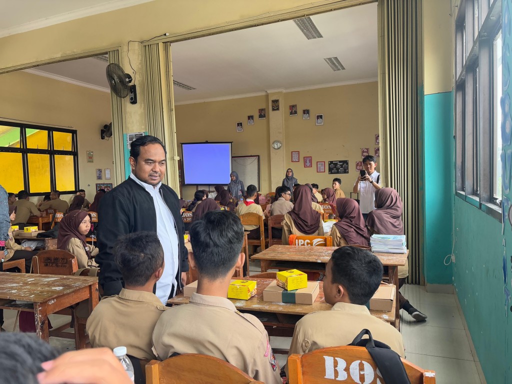 Pelindo Kenalkan Dunia Kepelabuhan..