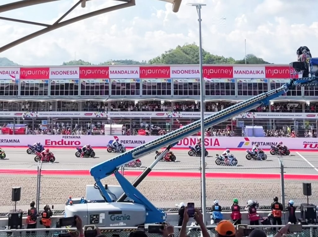 Penonton MotoGP Tembus Rekor 140 Ribu di Mandalika..