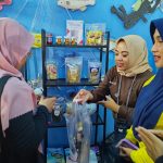 Produk Unggulan Poklahsar Menarik Perhatian Pengunjung di Lampung Fest 2025