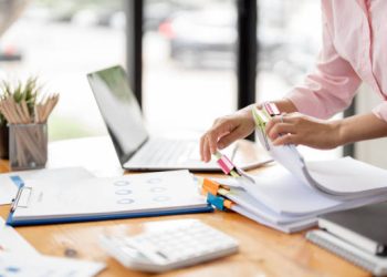 Masa Depan Birokrasi Indonesia: Dari Struktur Kaku Menuju Tata Kelola Adaptif