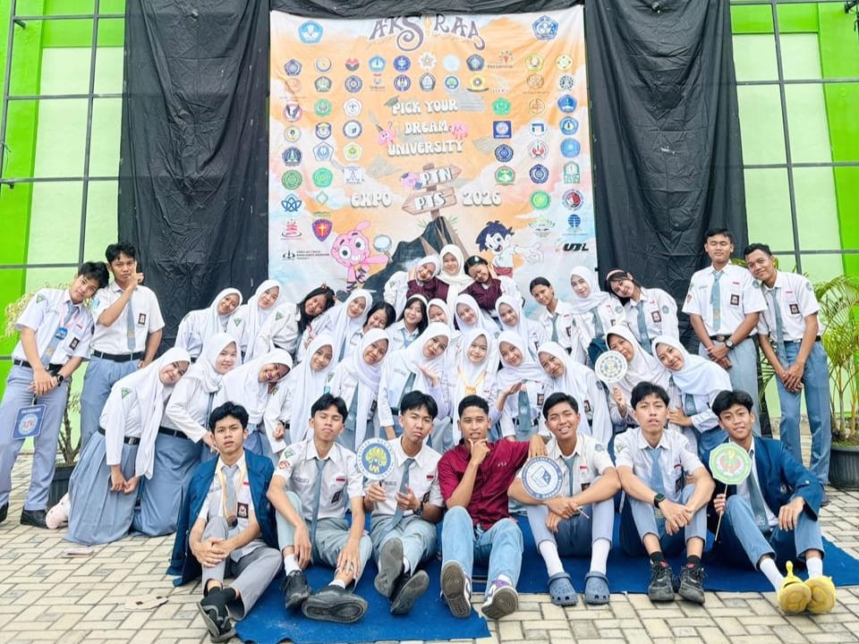 2 Campus Expo SMAN 1 Tumijajar
