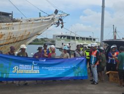 Pelindo Regional 2 Panjang Bagi 1.500 Sembako dan Santuni 125 Anak Yatim di Ramadan