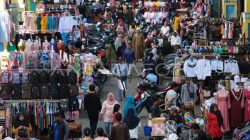 Economic Behavior Masyarakat Masa Puasa Hingga Jelang Lebaran Dorong Inflasi