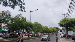 BMKG: Hari Ini Hujan Mengintai Sejak Pagi, Waspada Petir!