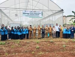 SMK Negeri SPP Lampung Buktikan Pertanian Modern lewat Panen Melon Smart Greenhouse