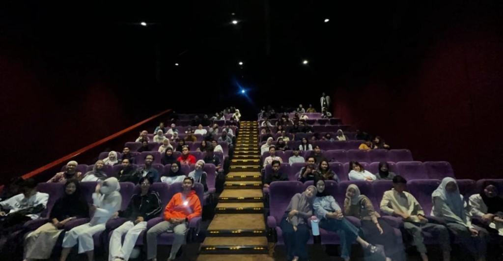 Film Crocodile Tears karya Tumpal Tampubolon hadir di Lampung sebagai upaya memperkuat akses budaya dan apresiasi sinema nasional.