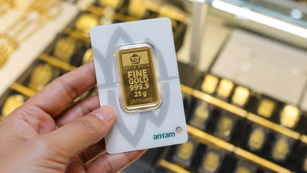 Harga emas Antam masih bergerak fluktuatif pada akhir Mei 2026. Investor mulai menyusun strategi menghadapi perubahan pasar global.