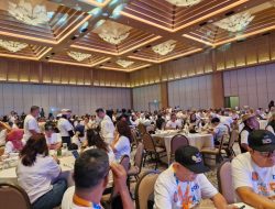 Hiburan dan Keakraban Warnai HUT Ke-54 REI di Ballroom Marriott