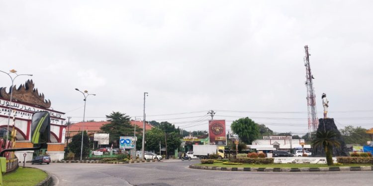 BMKG memprakirakan cuaca Lampung pada Selasa, 9 Juni 2026, didominasi cerah hingga cerah berawan. Hujan ringan berpotensi terjadi di sejumlah wilayah pada pagi, sore, malam, dan dini hari.