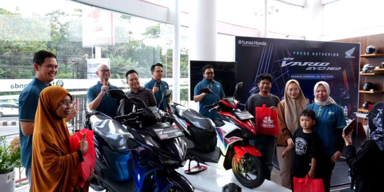 Evolusi Penguasa Pasar, TDM Kenalkan Skutik Terlaris New Honda Vario Evo 160 di Lampung