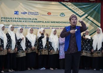 Jarwo Songha Jadi Narasumber Safari Pelatihan Mendongeng Keliling Jawa