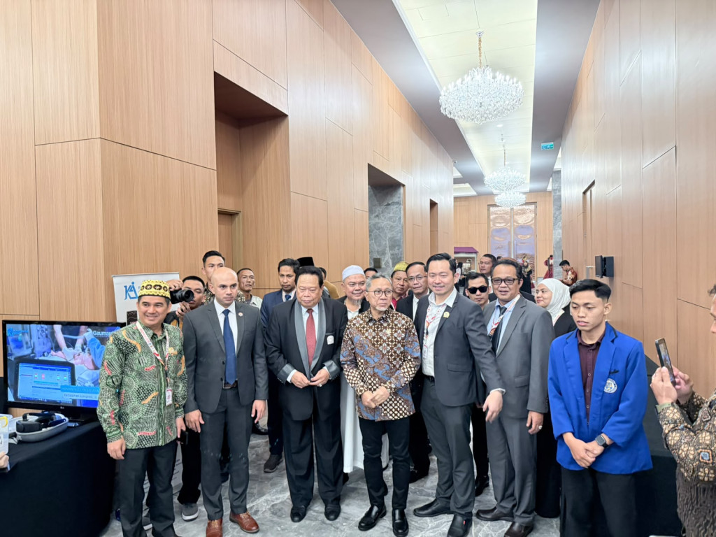 Sekitar 500 peserta dari 34 provinsi menghadiri Rakernas I APTISI yang membahas penguatan PTS dan Indonesia Emas 2045.