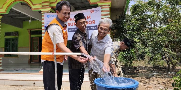 Rumah Zakat dan Kitabisa Serahkan Bantuan Sumur Bor untuk Mushola Al Muttaqin