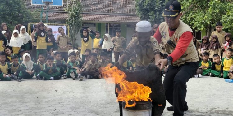 Rumah Zakat Gelar Volunteer Goes to School di SDIT Harapan Bangsa Natar, Edukasi Siswa Siaga Bencana