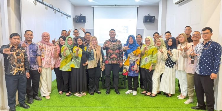 Dosen IIB Darmajaya Bekali Pegawai Askrindo Lampung Hadapi Assessment dan Transformasi Perusahaan