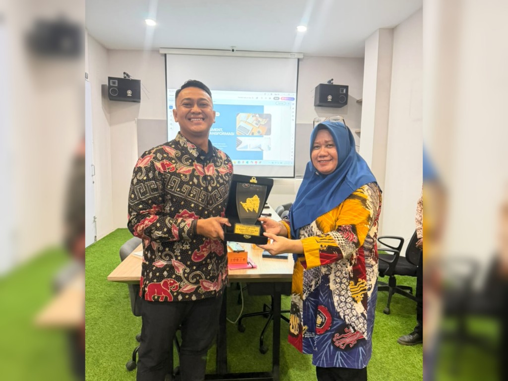 Pegawai PT Askrindo Branch Office Lampung mengikuti pelatihan persiapan assessment dan transformasi perusahaan.
