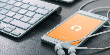 Gen Z dan Media Sosial: Ketika Ruang Digital Menjadi Bagian dari Kehidupan Sehari-hari