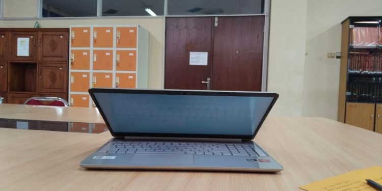 Kuliah Sambil Bekerja di Bandar Lampung, Biaya Hidup? Mimpi Masa Depan?